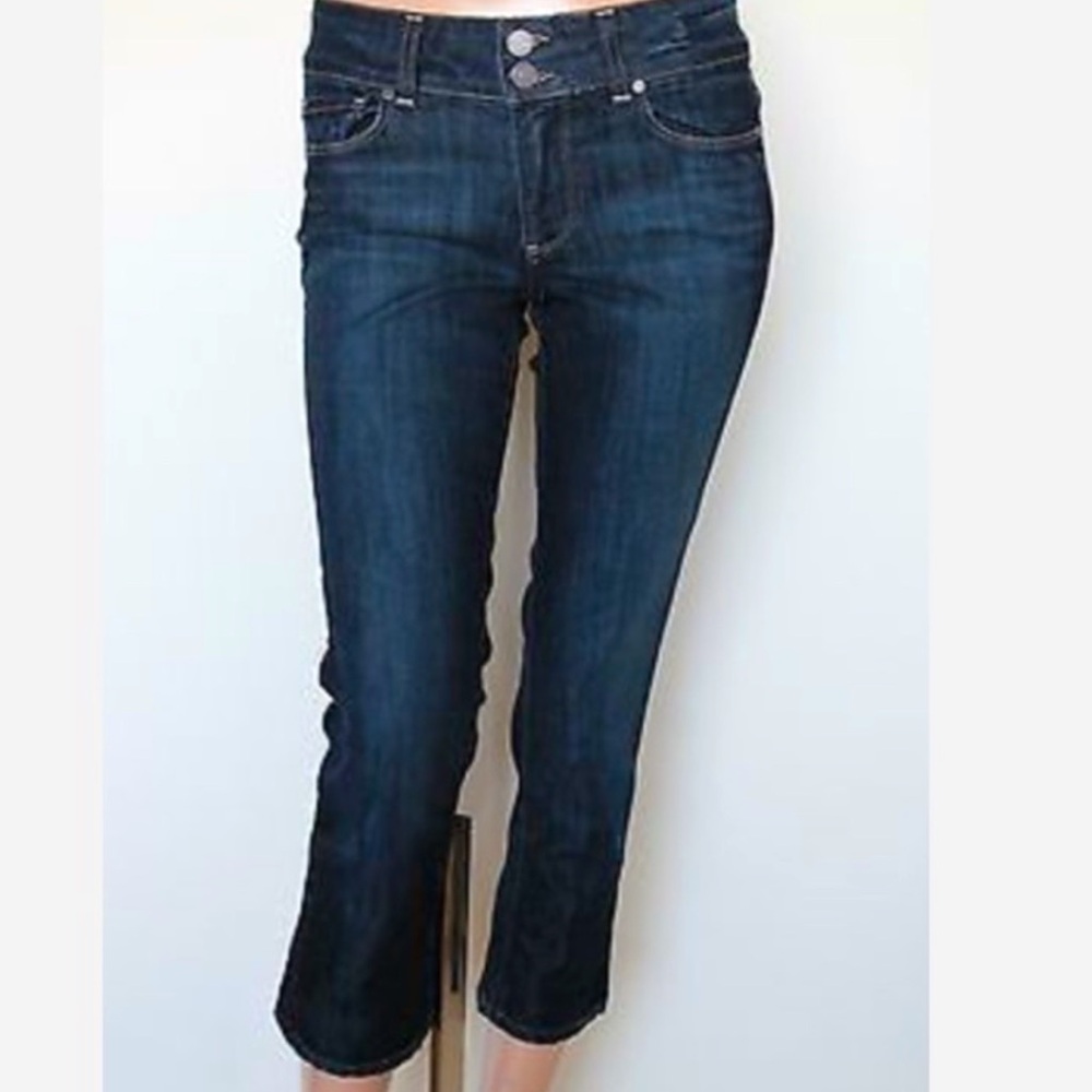 Paige Hidden Hills Cropped Premium Denim Capri size 29 w/ 22.5” inseam
